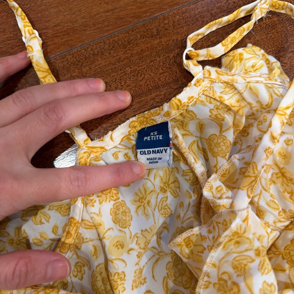 Old Navy Yellow Floral Dress - Picture 4 of 7